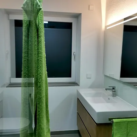 Appartement Grosse Gartenblick Mit Terrasse *