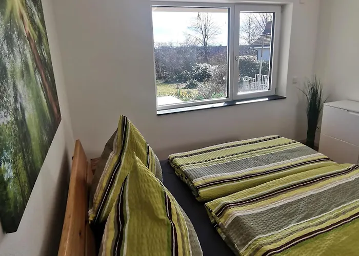 Grosse Gartenblick Mit Terrasse Apartament