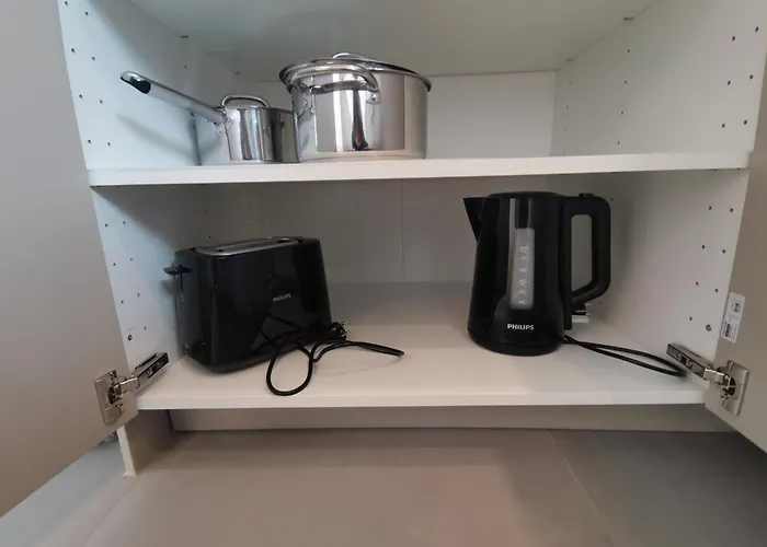 Grosse Gartenblick Mit Terrasse *