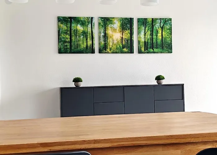 Grosse Gartenblick Mit Terrasse